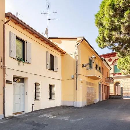 Piazza Savonarola 13 Villa Imola Exterior photo